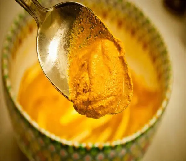 mascarilla curcuma acne