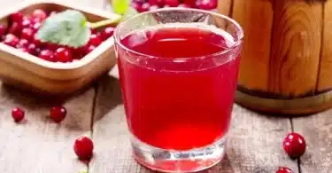 para que sirve el jugo de arándano en ayunas